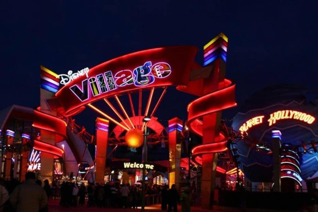 Luxury Brand New Art Deco Disneyland Chalifert Exterior photo